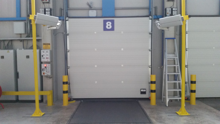 RFID Gate voor geautomatiseerde tracking in magazijnen
