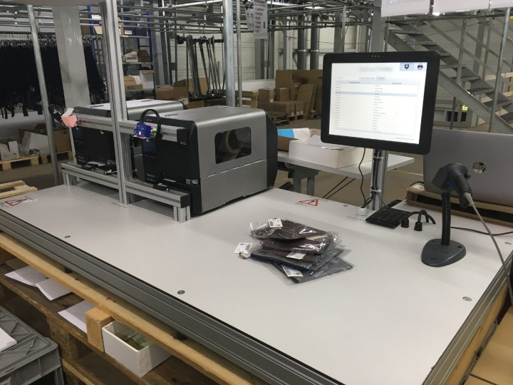 RFID inpaktafel werkstation